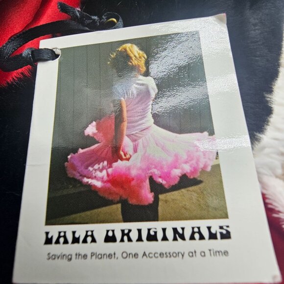 Faux Fur Cape Jacket Coat Vintage Lala Original White Black Red Recycled Cruella - Picture 4 of 8